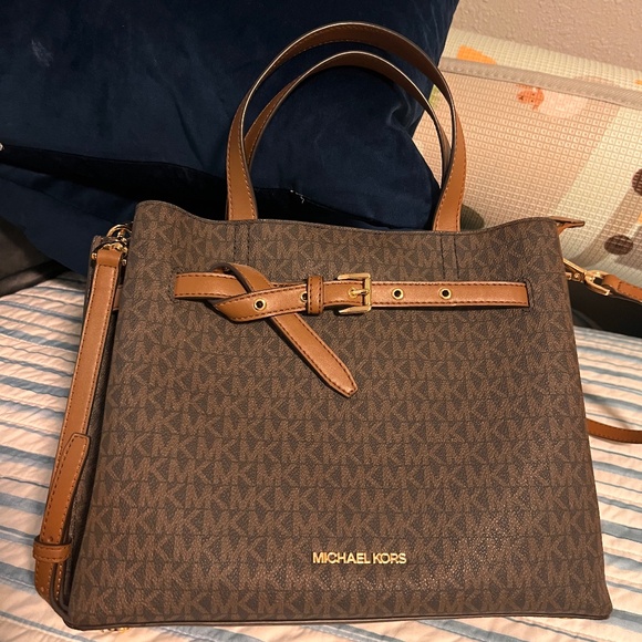 Michael Kors Handbags - Michael Kors Purse